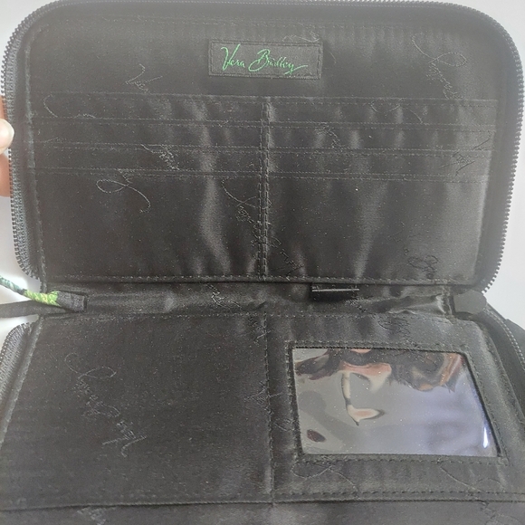EUC - VERA BRADLEY WRISLET/WALLET - Picture 4 of 6